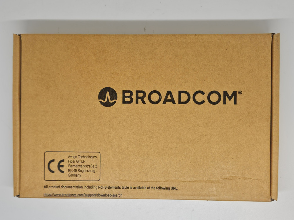 BROADCOM MegaRAID 9560-16i 8GB PCIe 4.0 x8 RAID Controller