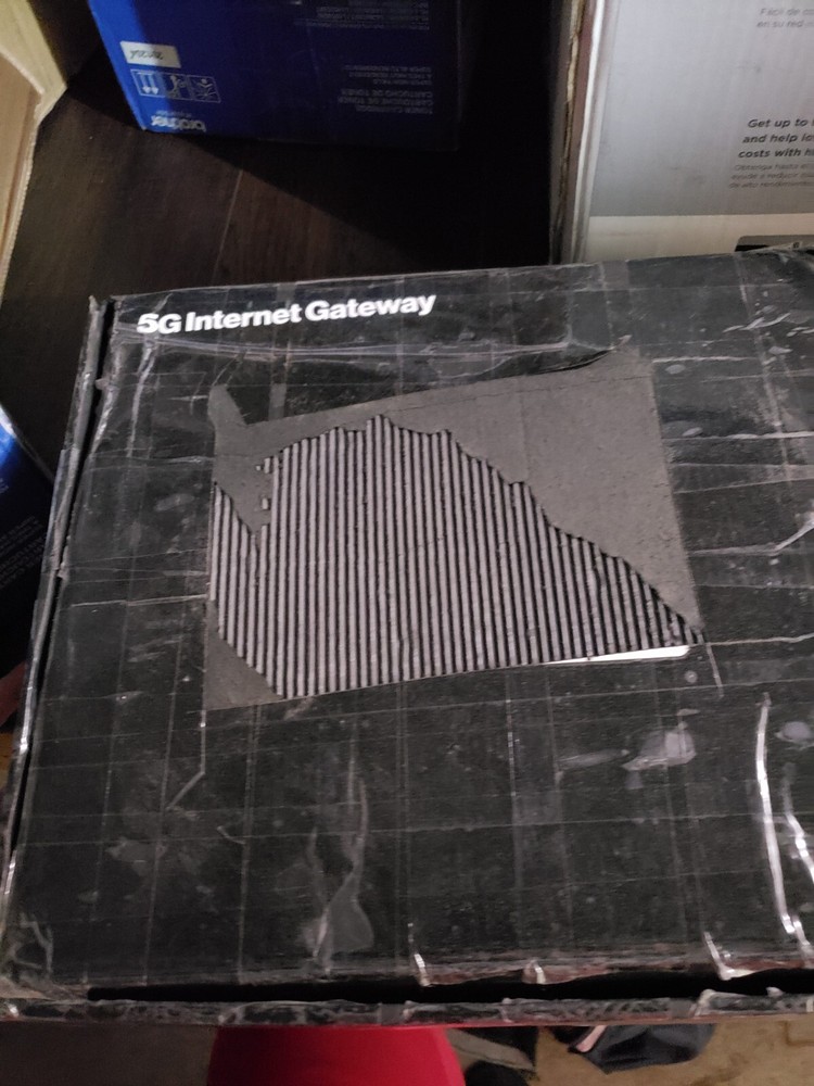 VERIZON 5G INTERNET GATEWAY MODEL : LV55 WHITE