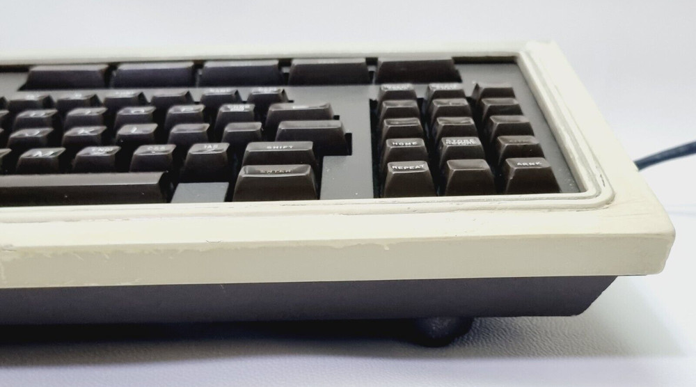 VINTAGE TERMINAL KEYBOARD RAYTHEON DATA SYSTEMS - FOR PARTS UNTESTED