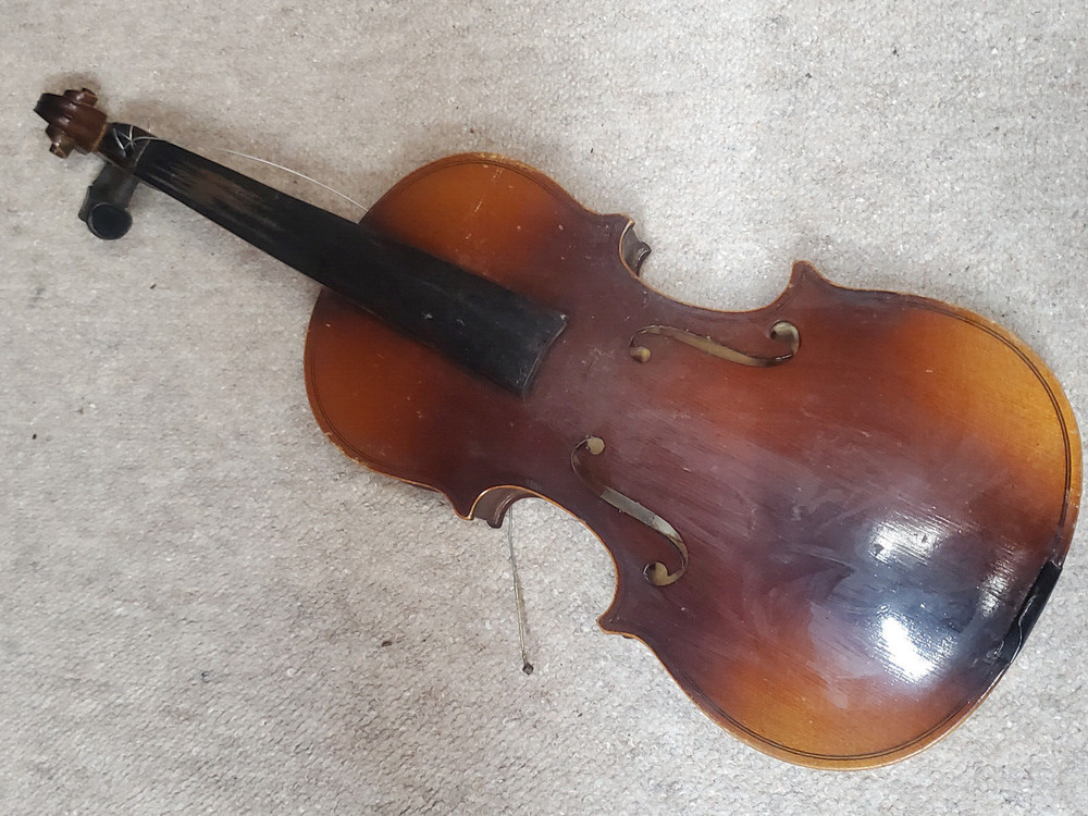 Nice and  old  1/4 Violin "Cremona Luby 1958"