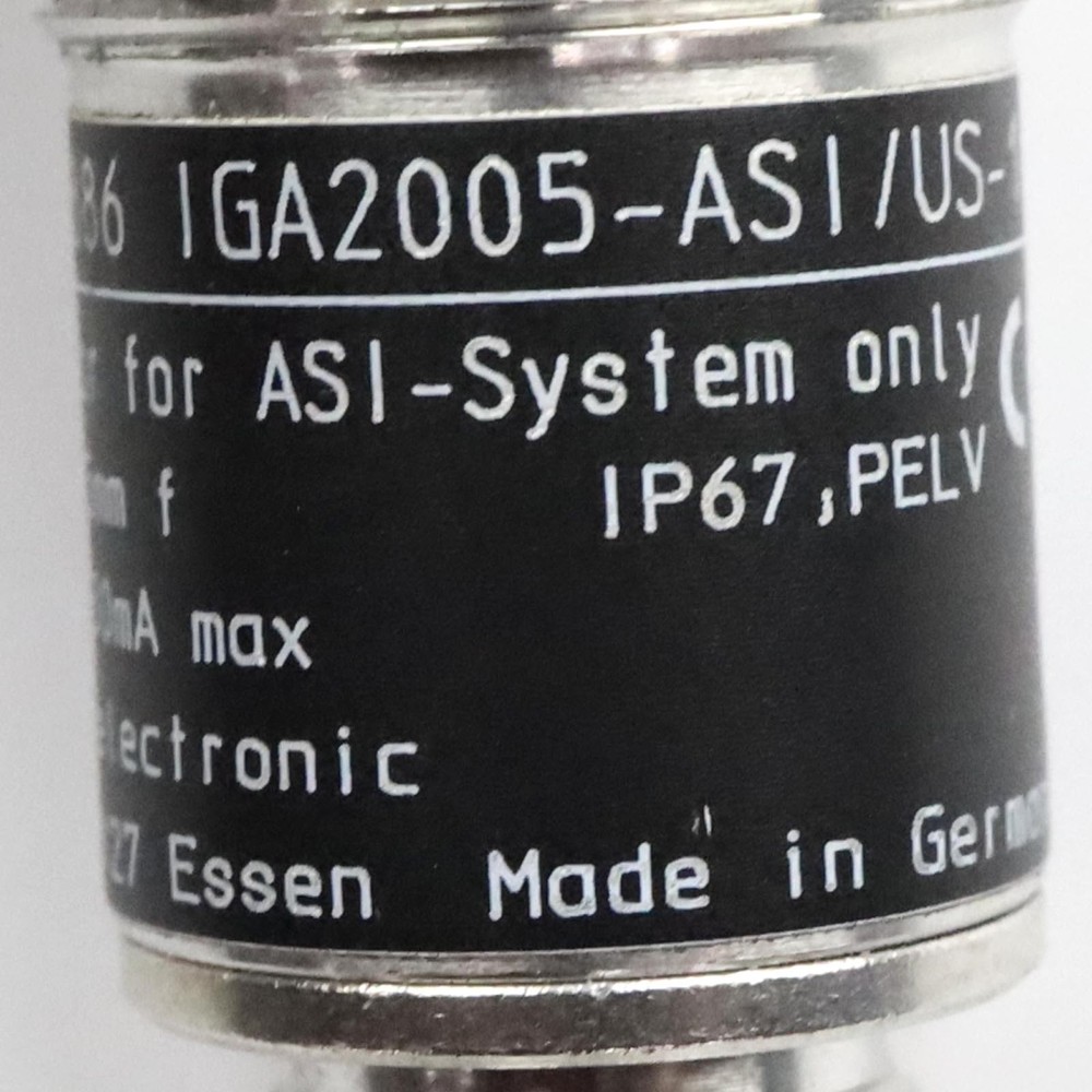 ifm efector 100 inductive sensor IG5886 IGA2005-ASI/US-100 original packaging