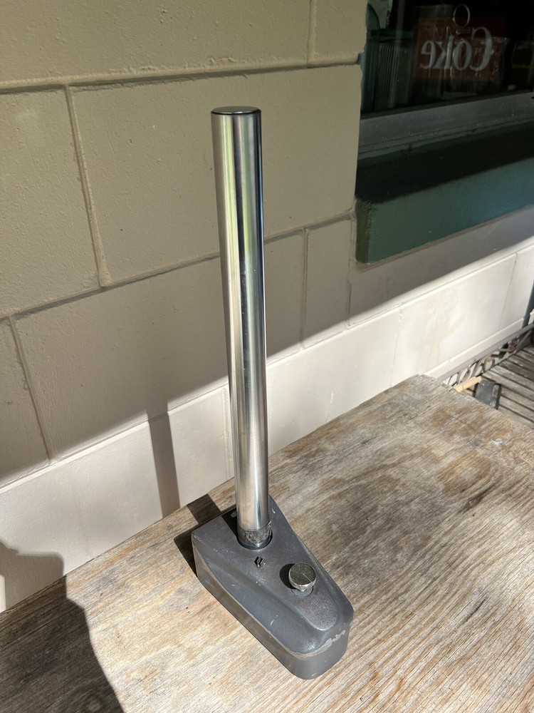 Federal Model 2400 Indicator Stand 18"