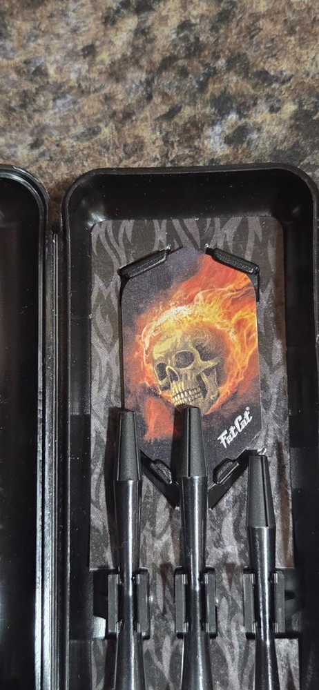 Fat Cat Dart Set 3 Pack Skull Black