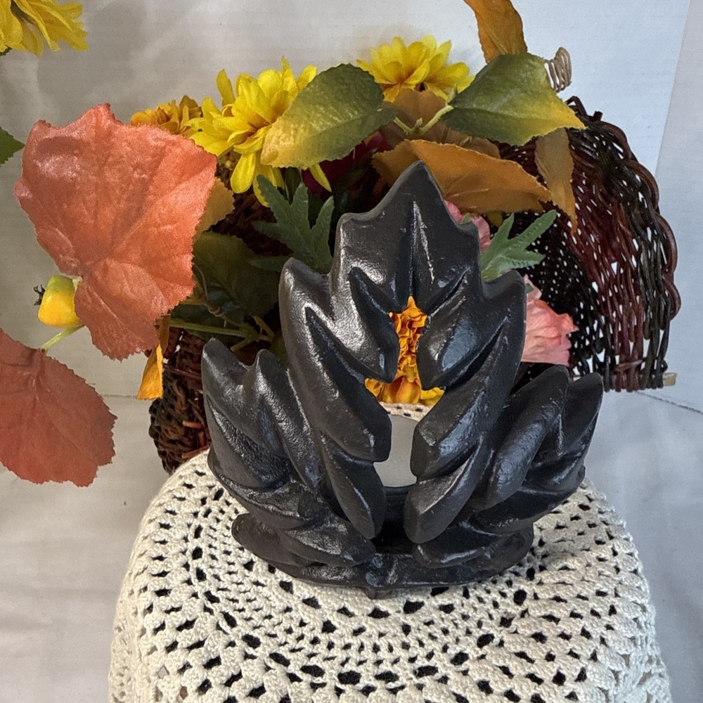 Cast Iron Leaf 🍁w/Back Candle Holder~Super Nice Quality~5”X 3.5” X 3”