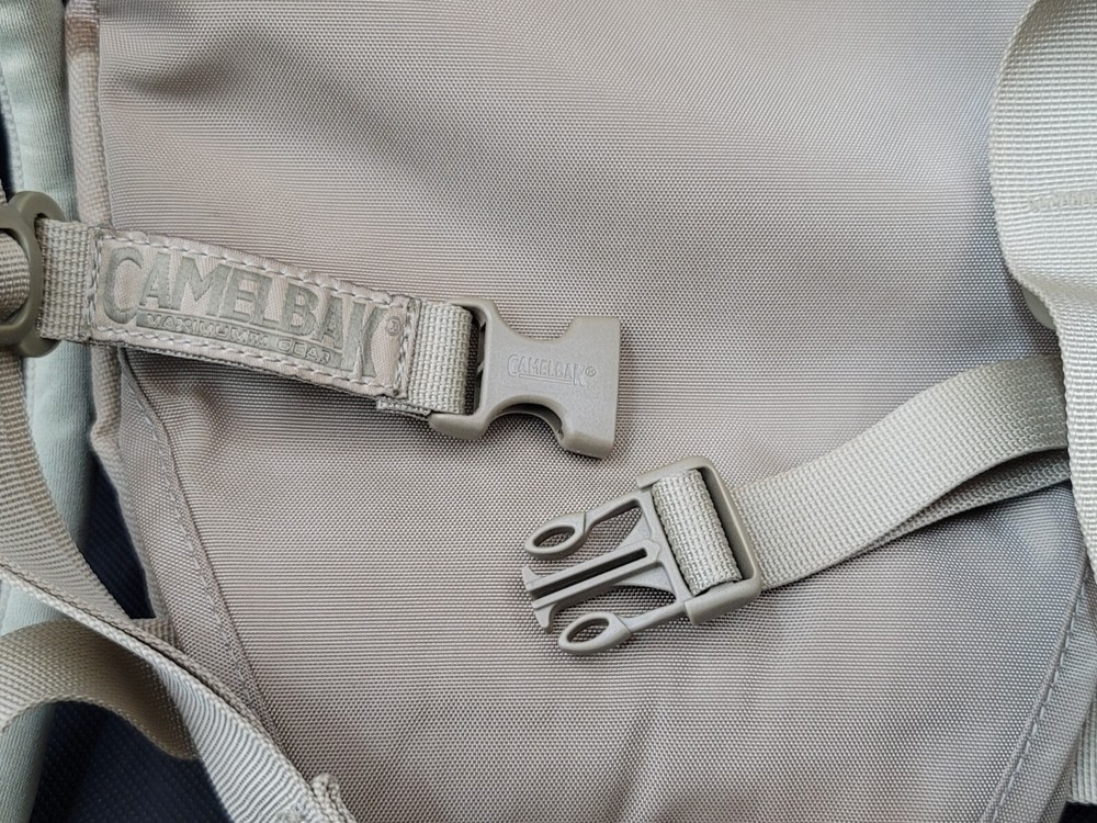 CamelBak Maximum Gear Desert Camo Thermobak