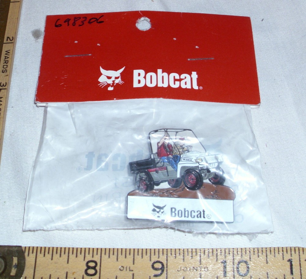 BOBCAT CONSTRUCTION EQUITMENT 4x4 ATV LABEL PIN NEW IN PACKAGE