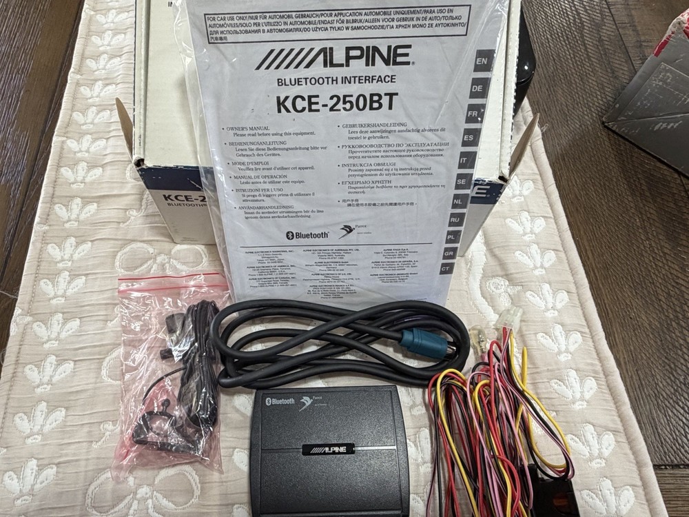 ALPINE KCE-250BT BLUETOOTH INTERFACE