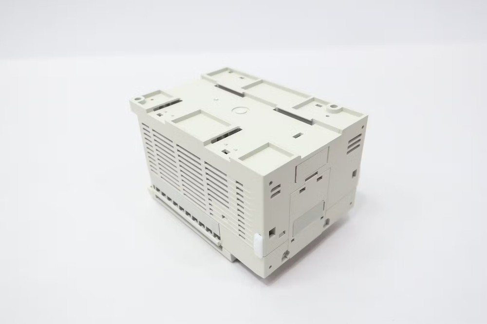 Mitsubishi FX3U-16MR/ES Plc Module
