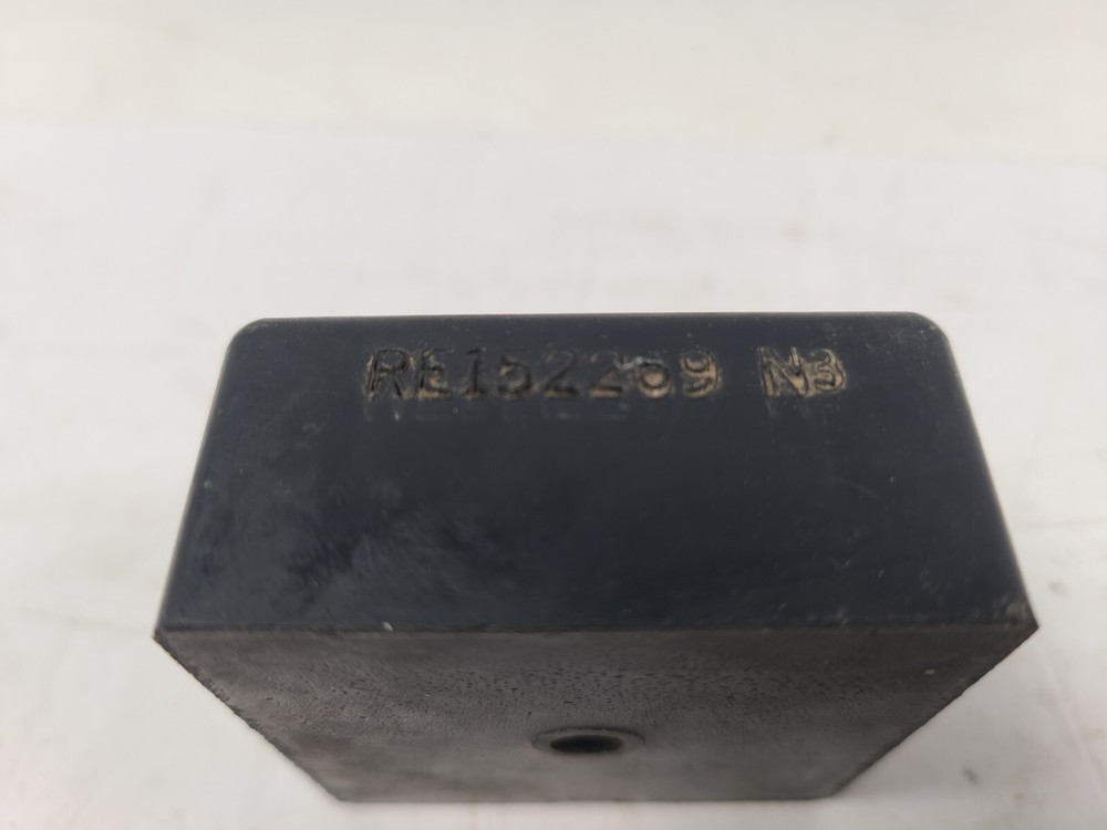 John Deere Implement turn signal module RE152269 Transportation Lighting Module
