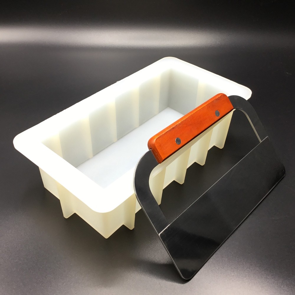 Rectangular Silicone Loaf Soap Mold 39 oz With a Flat Soap Cutter USA