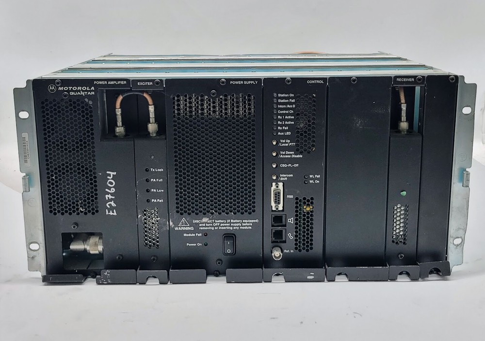 Motorola Quantar T5365A Repeater Base / DC 24V 25A