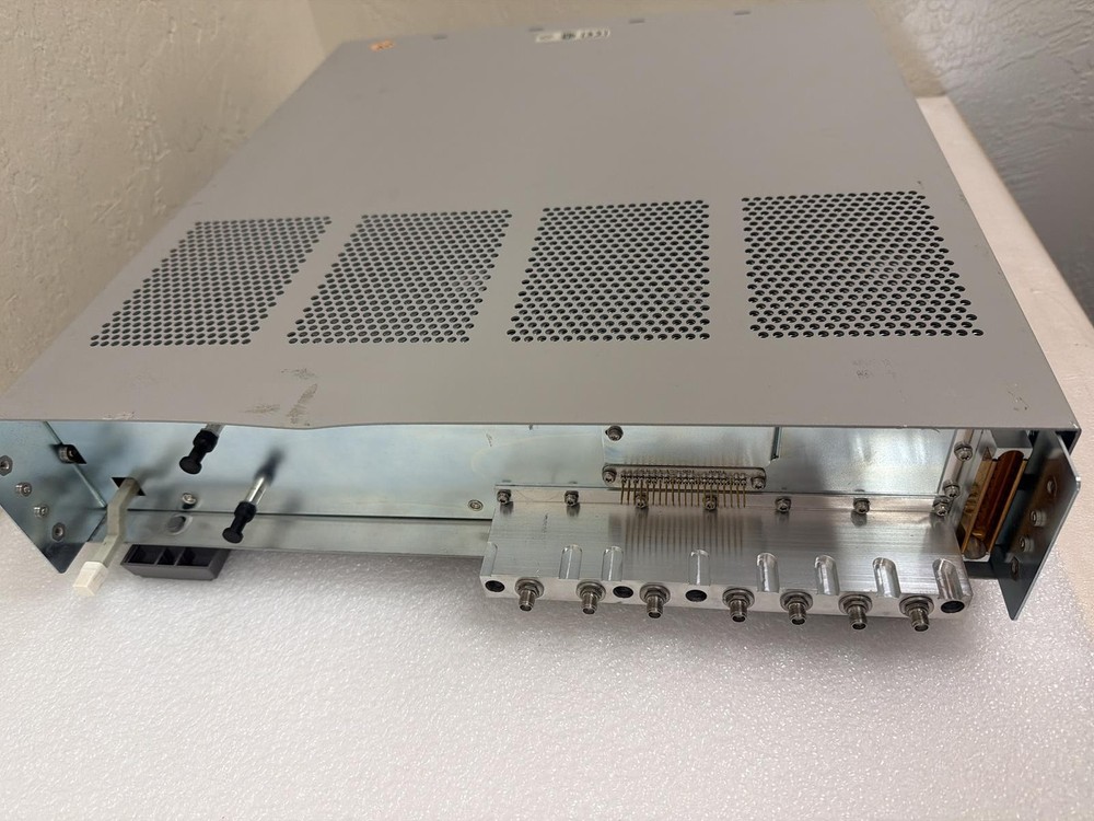 AGILENT TECHNOLOGIES 81130A PULSE DATA GENERATOR, NO FRONT PANEL