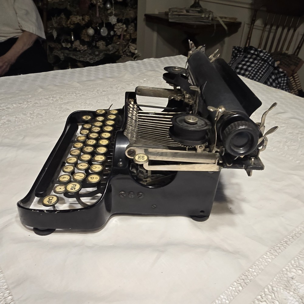 Corona 3 Antique Folding Typewriter With Case