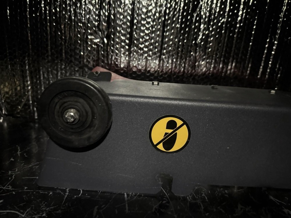 Nilfisk Skirt Assembly 24”