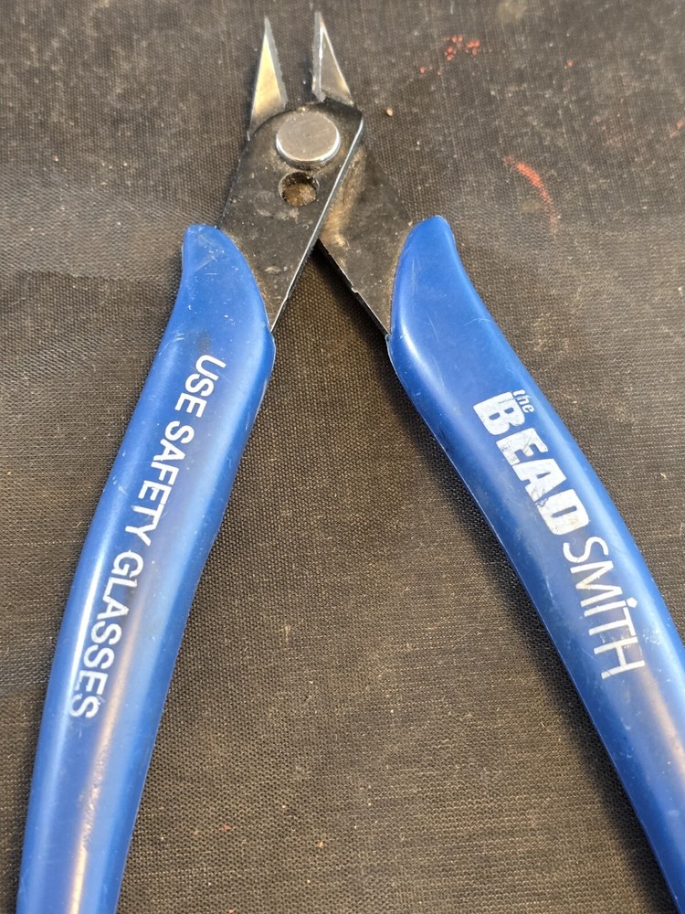 The Bead Smith Knot Cutter 5" Thread and Wire Cutting Tool with Spring