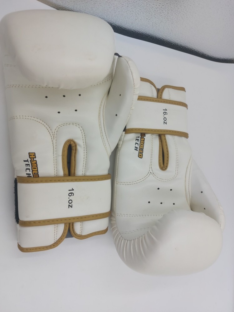 HAWK BOXING GLOVES size 6 16oz