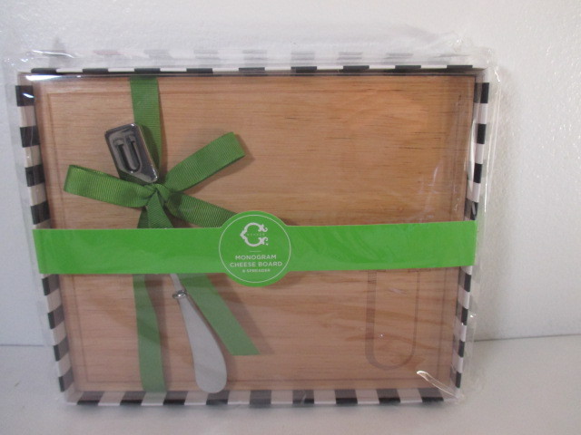 C. Wonder MONOGRAM Cheese Board & Spreader U NWT 28