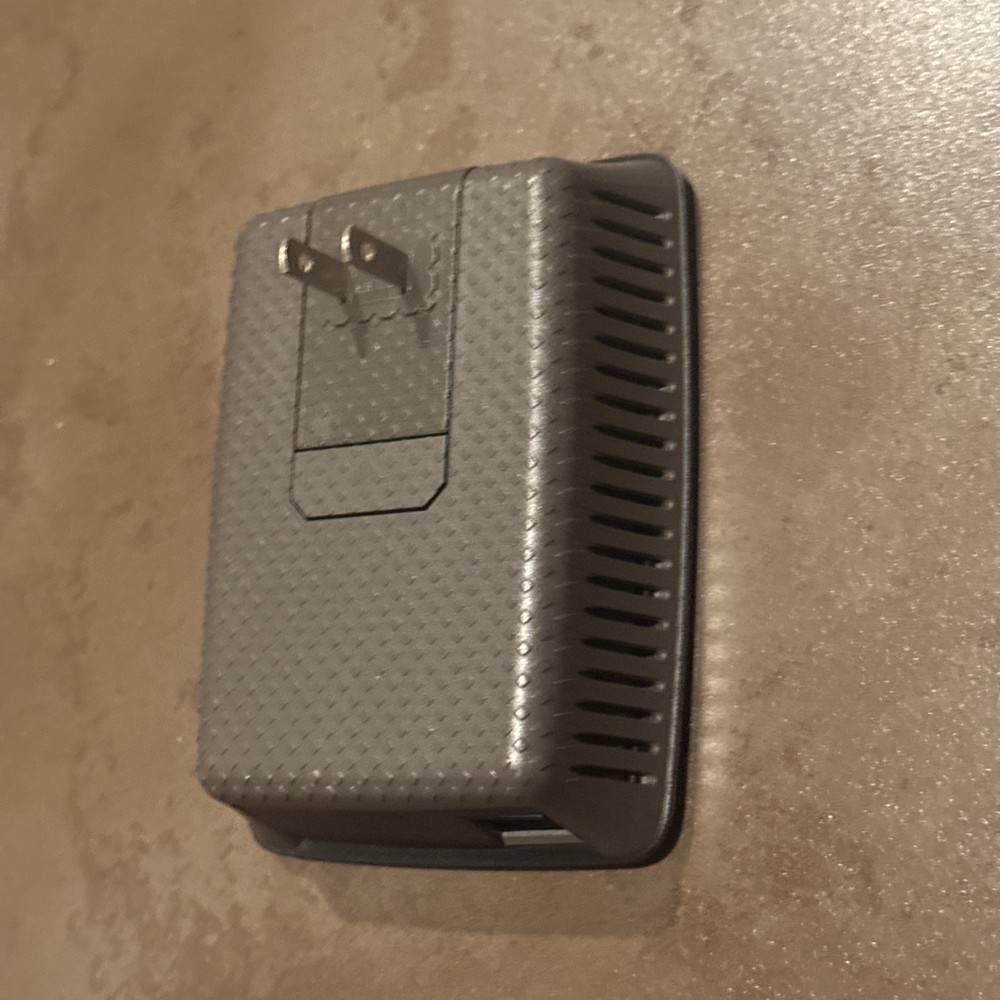 Cisco Linsky- Re1000 Range Extender Wireless N Router Extender. Used