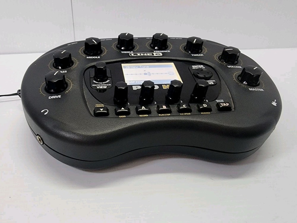 Line 6 POD HD Desktop Guitar Multi-Effect Processor, 22 Amp Models, 100+ Effects