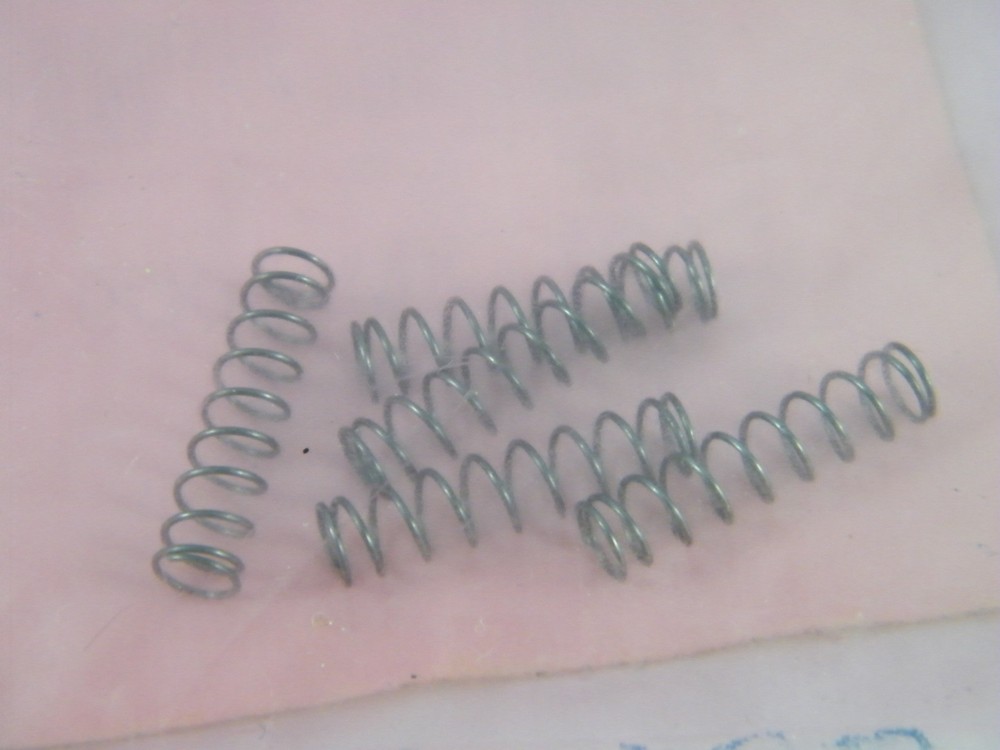 (5) NEW ~ UNIVERSAL INSTRUMENTS ~ COMPRESSION SPRING ~ PART NUMBER ~ XM100D9