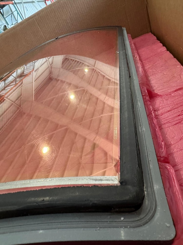 NF24016-16 HAWKER 800 XP 1000'A WINDSCREEN RH