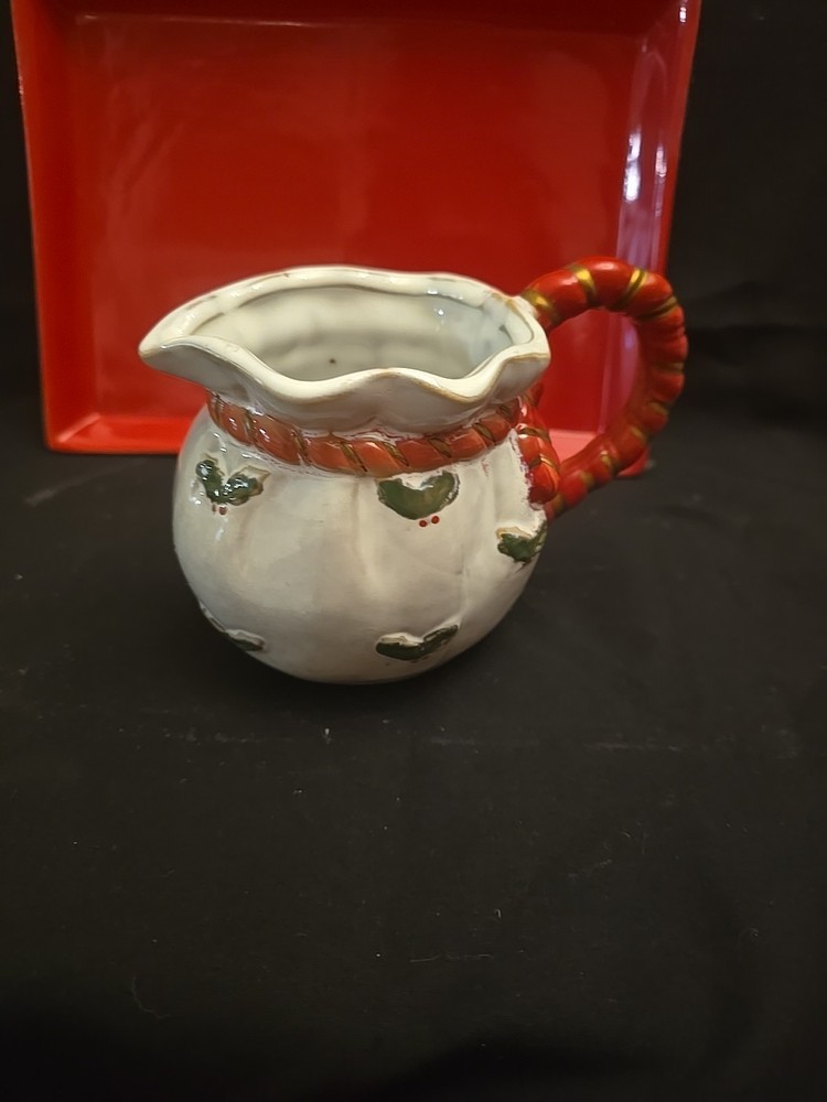 Pre-Owned Kirklands Holly Collection Ceramic Santa Hostess Set