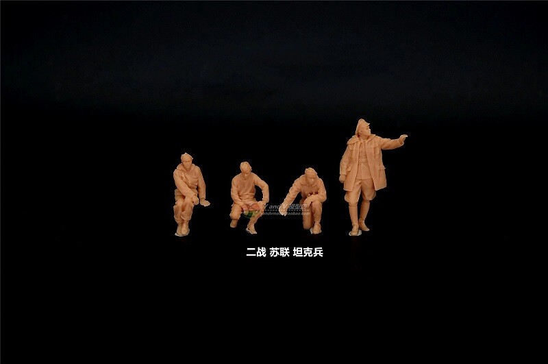 1/72 WW II Soviet "Tank soldier chat posture" 4 man group model (3D printed)