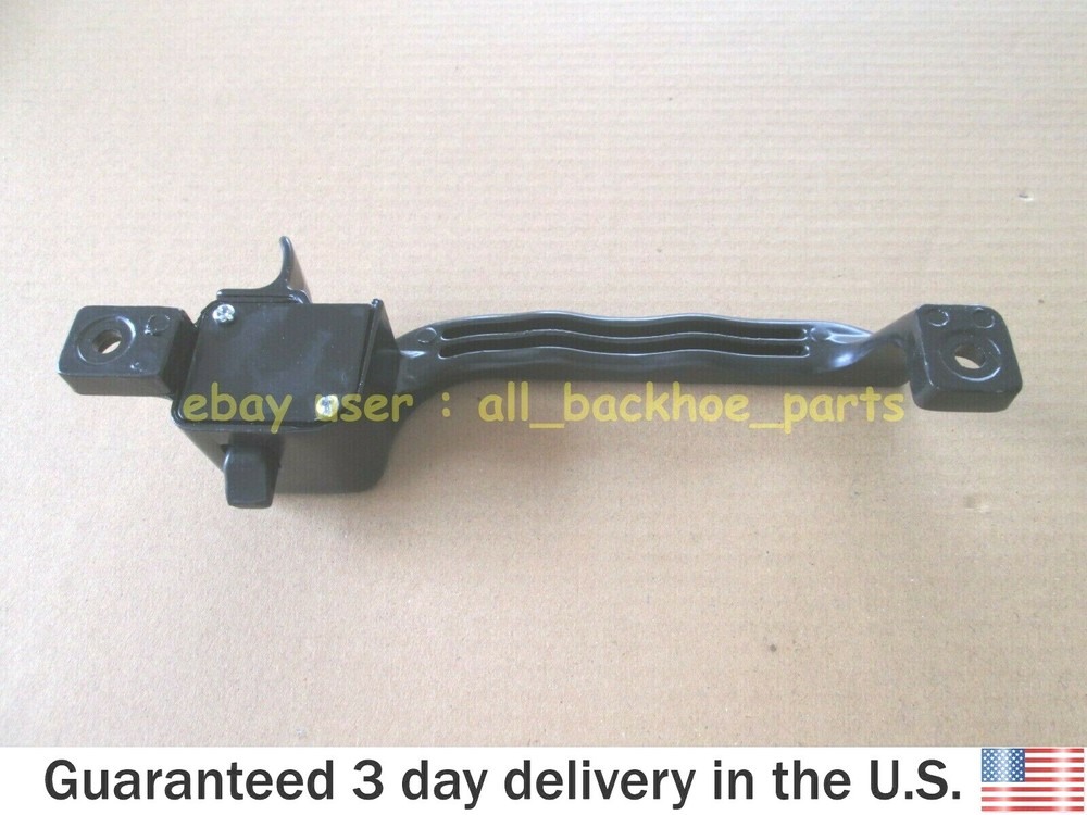 JCB BACKHOE - LEFT HAND LATCH HANDLE REAR WINDOW (PART NO. 331/28233)