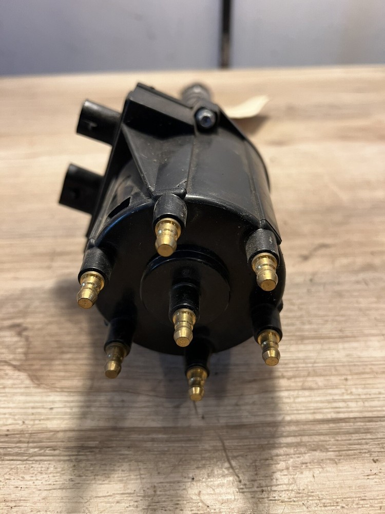 Volvo Penta Chevy 4.3 v6 marine engine distributor