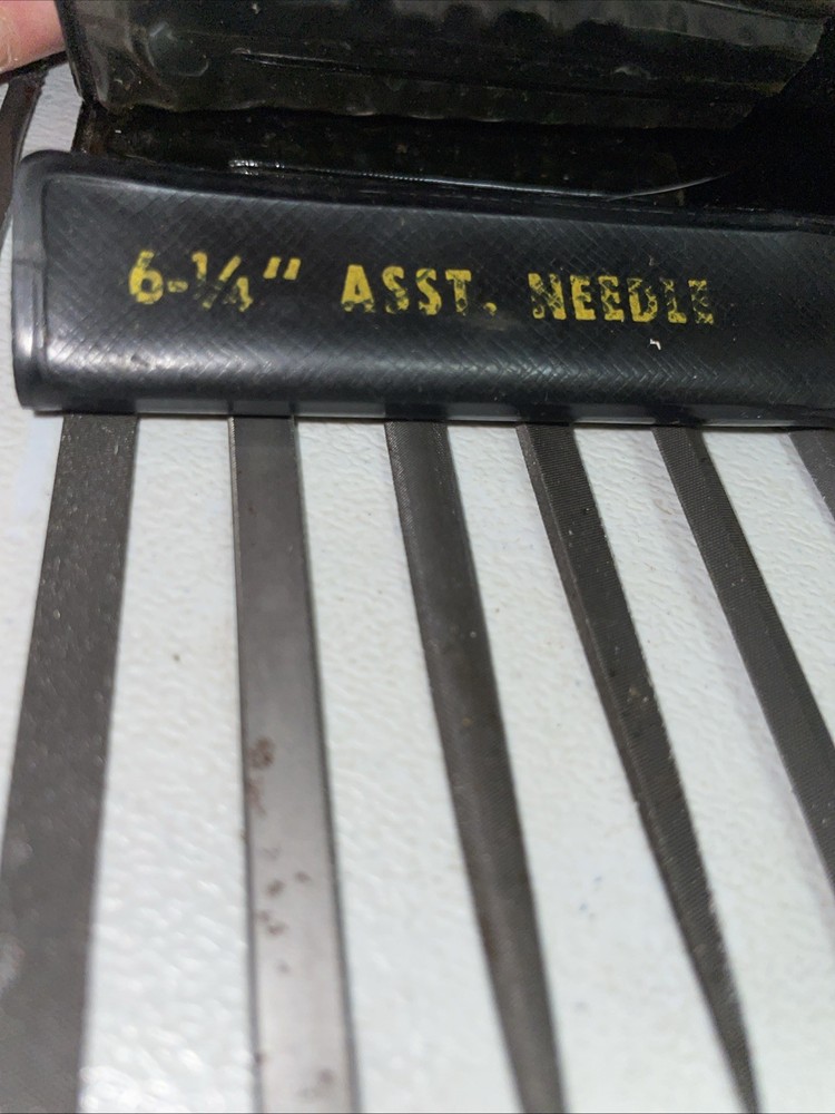 Heller Tool Co 12 Ohio Swiss Pattern Files With Case.