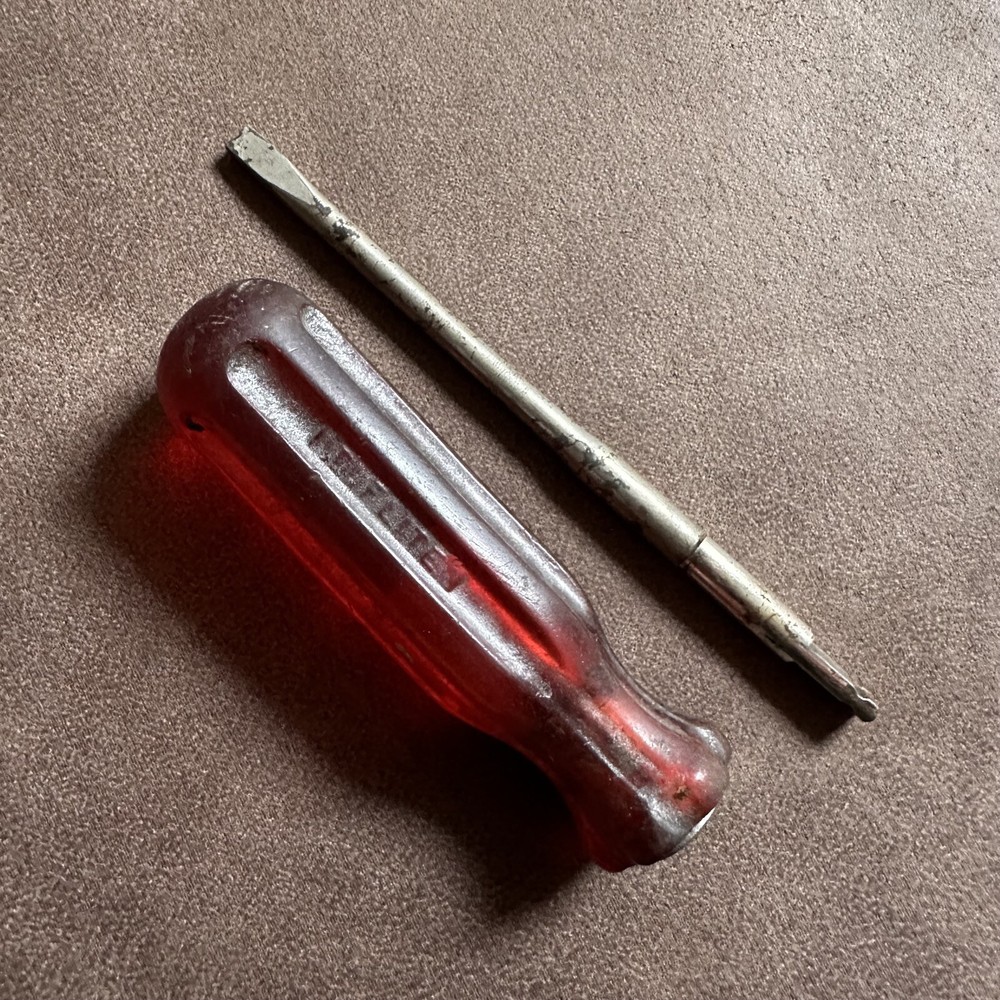 VINTAGE TURNER T-154 FLAT HEAD AUSTRALIA INTERCHANGEABLE SCREWDRIVER HANDLE