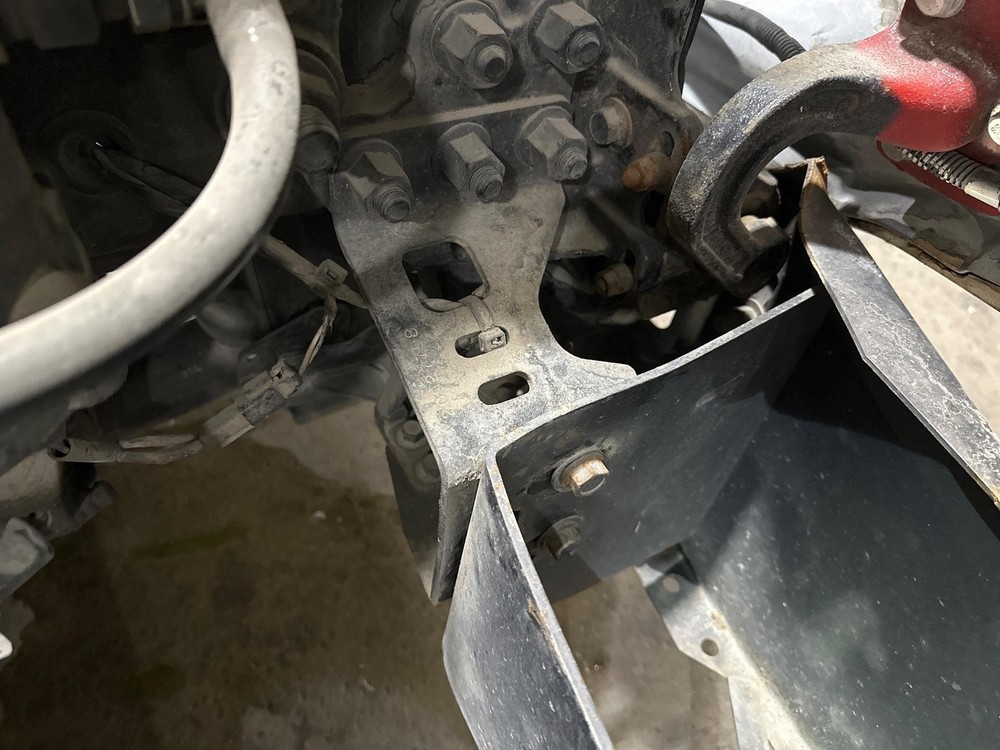 Volvo VNL Right/Passenger Bumper Bracket - Used