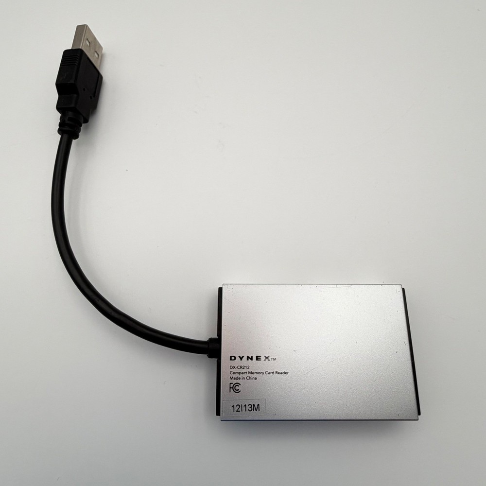 Dynex DX CR212 Compact USB Memory Card Reader MS SD MicroSD Black