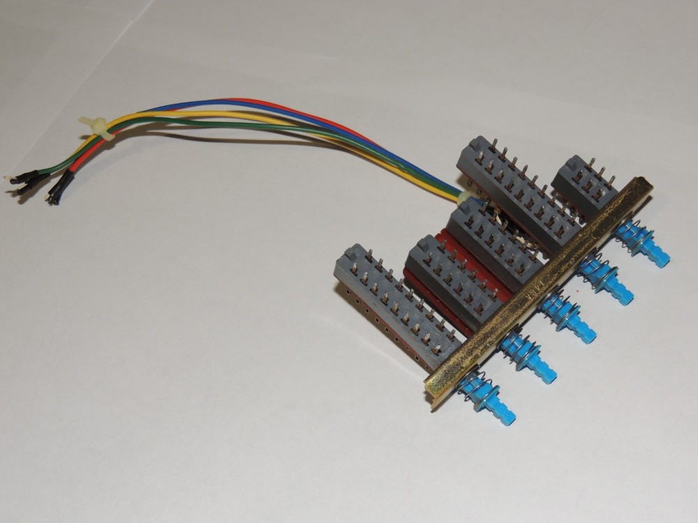 MCS-3035 EQ Push Switch Assembly