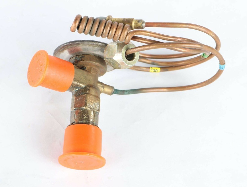 New 404073 Borg Warner Kysor Valve Assembly