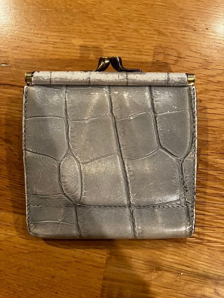 IL BISONTE Crocodile Embossed Wallet Light Gray From Japan