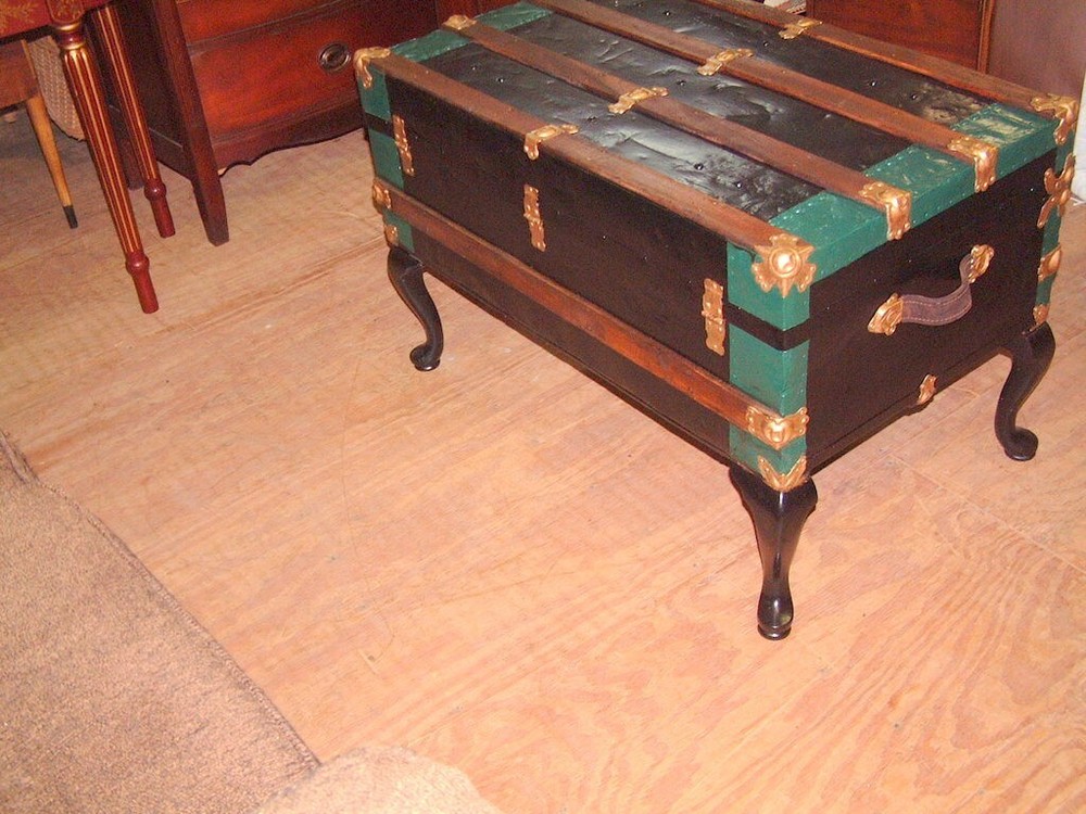 Vintage Trunk, Coffee Table, Storage Chest Chic Style