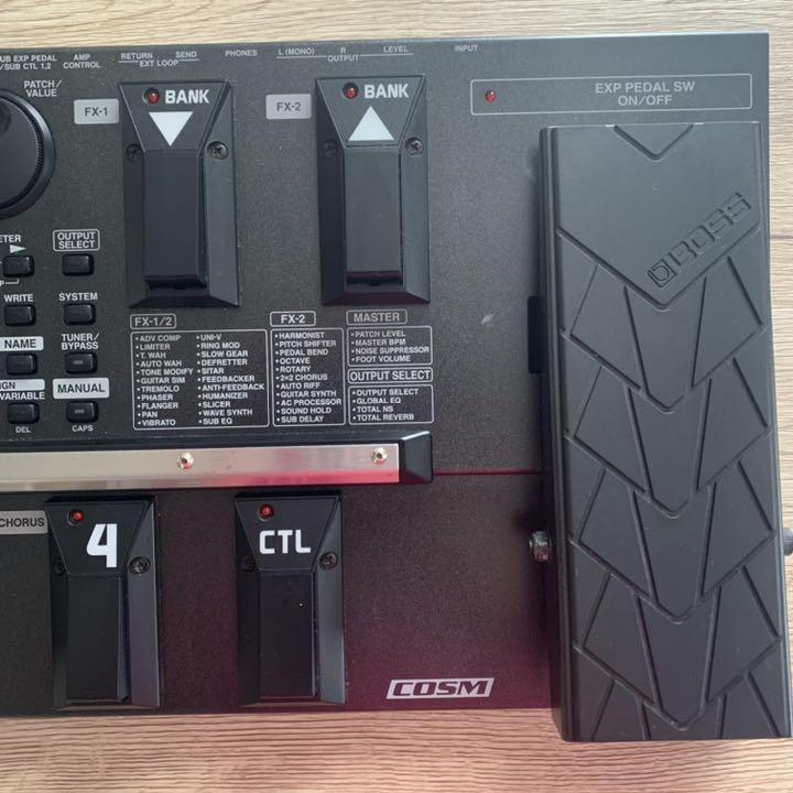 BOSS GT-8 Guitar Effects Processor with adapter from JAPAN