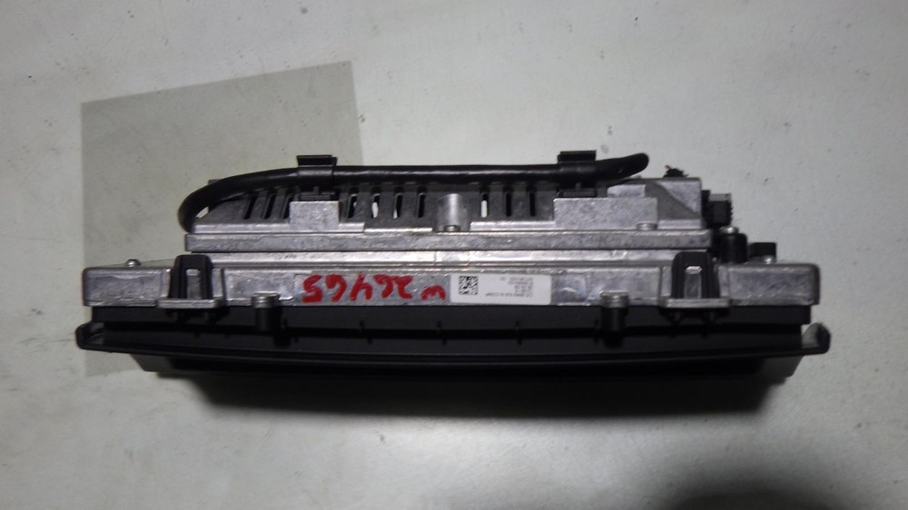 08 BMW X5 Info Screen 1138730