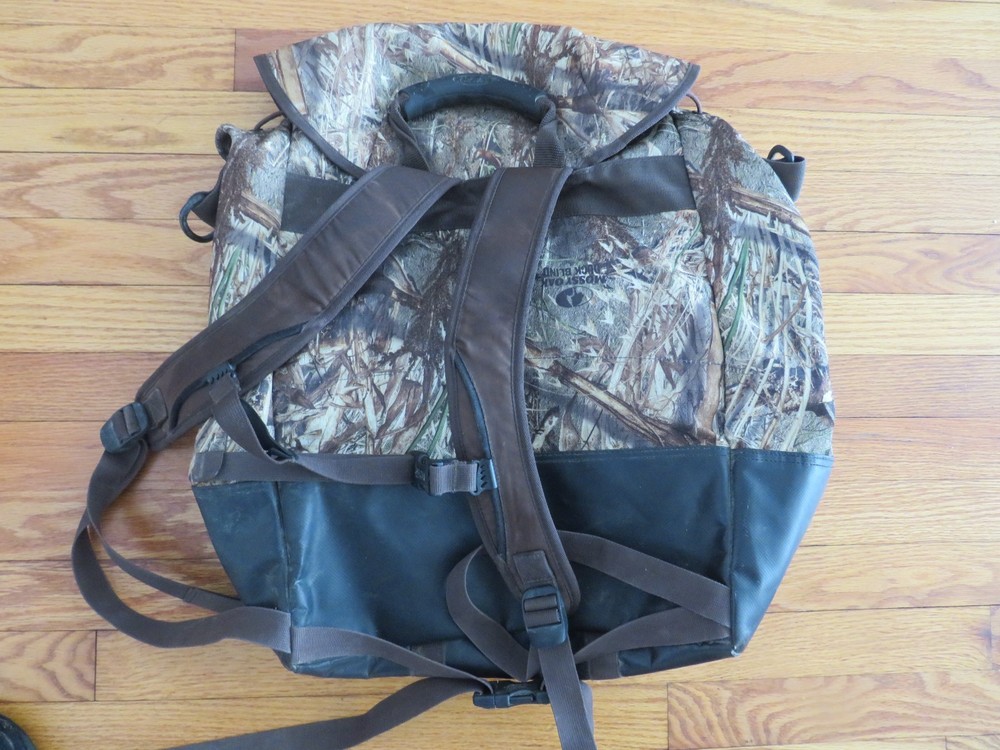 Cabela's Mossy Oak Duck Blind Back Pack