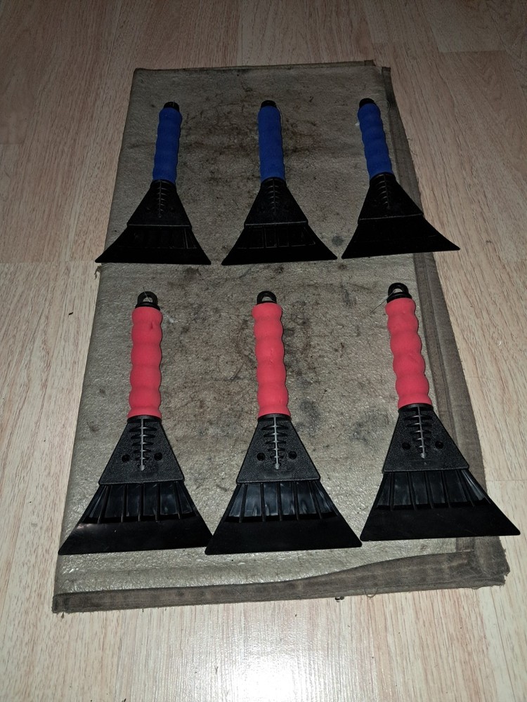 Hand Held Ice Scrapers ( 6 Pack )