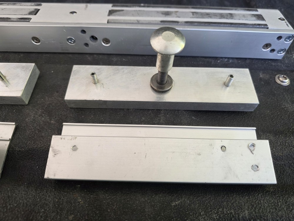 SDC 1587 Emlock 628 Finish Security Door Control Electromagnetic Lock