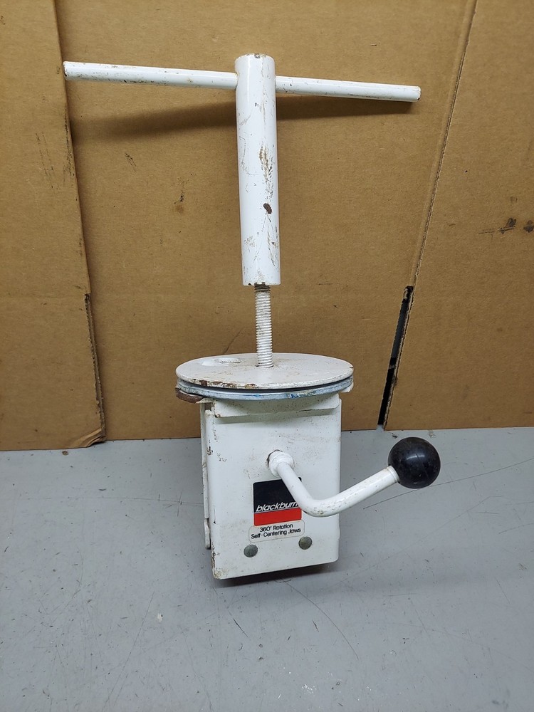 Blackburn Bike Work Bench Self Centering Jaws