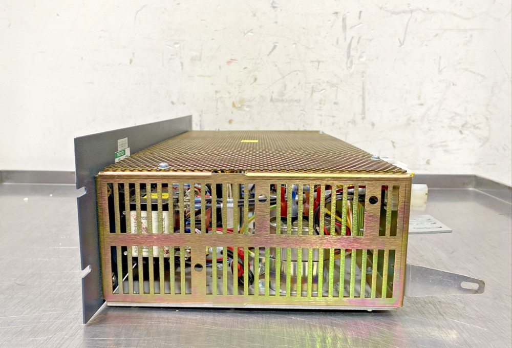 EDWARDS CTI-CRYOGENICS 8200 Compressor Controller Unit