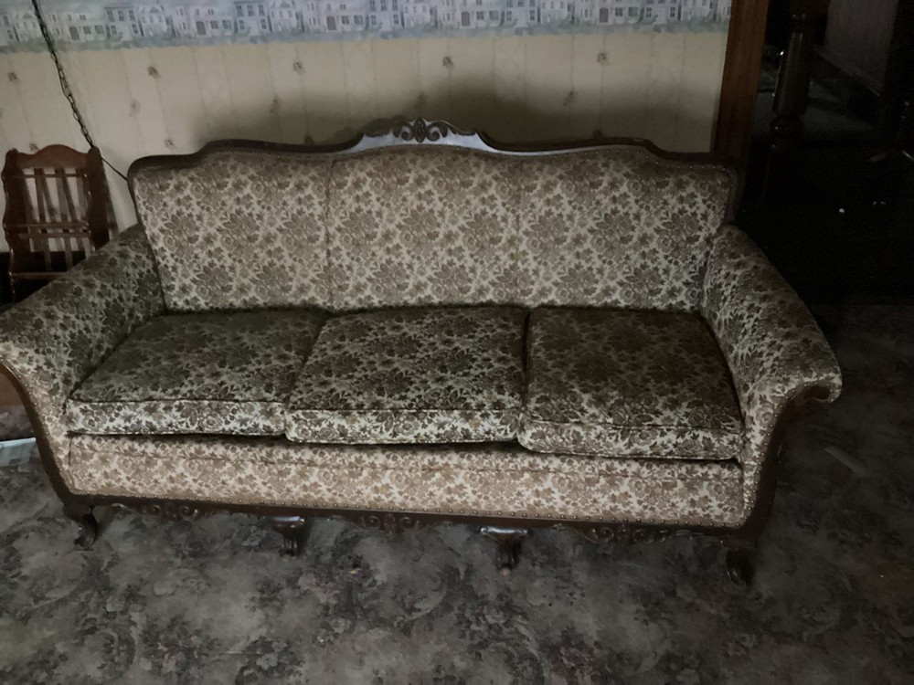 Antique Couch See Pics!!!