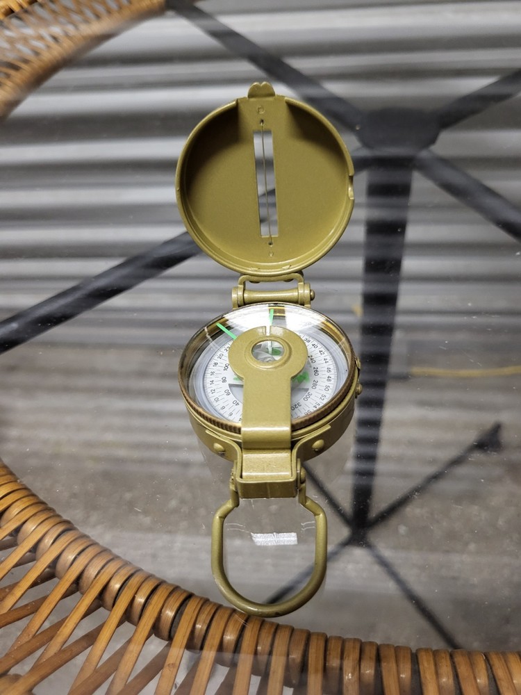 VINTAGE "LIQUID FILLED" LENSATIC COMPASS