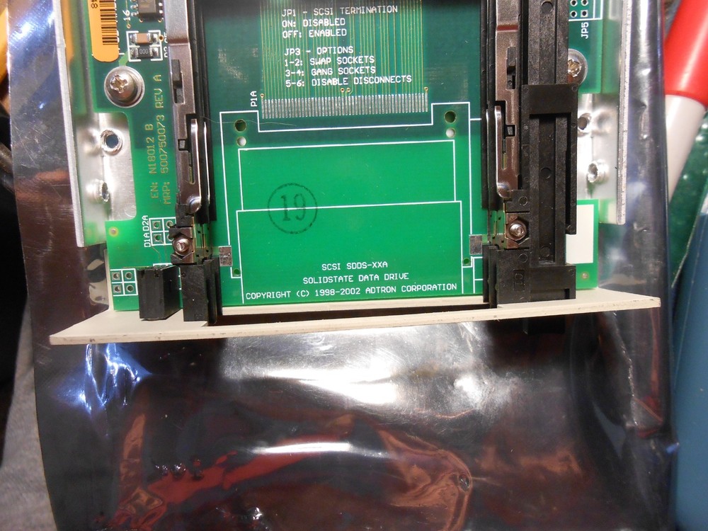 ADTRON SOLID STATE DATA DRIVE 3.5"SCSI PC CARD DRIVE SDDS-01AC-SA01 REV C