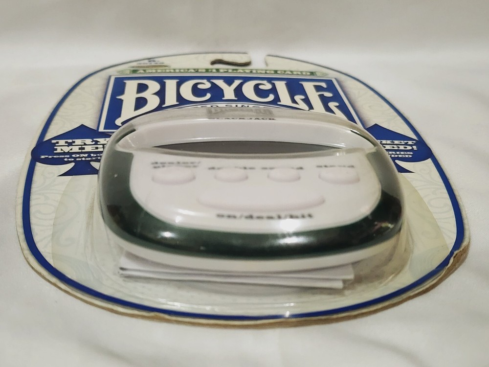 Bicycle BLACKJACK Pocket Sized Electronic Handheld Game 2009 Techno Source New