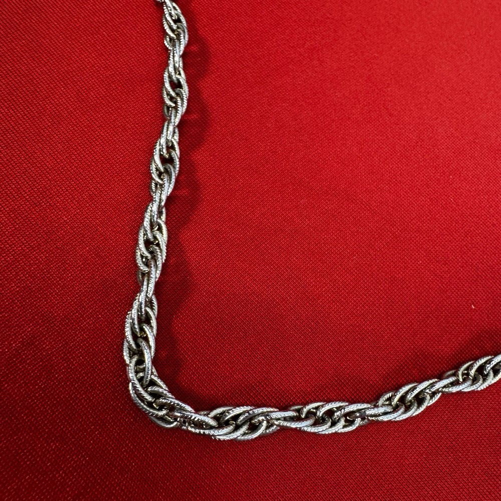 Vintage Gold Tone Rope Chain With Hook Clasp
