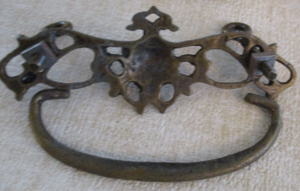 5 Vintage Brass Decorative Cabinet/Drawer Pulls